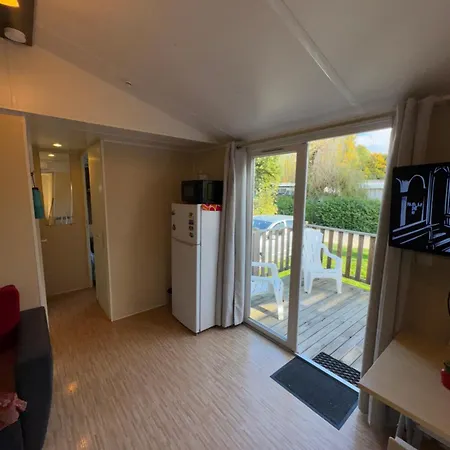 Campsite Mobilhome Evasion Fun Activites, Detente Et Nature Aux Fontaines