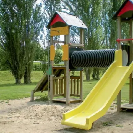 Campsite Mobilhome Evasion Fun Activites, Detente Et Nature Aux Fontaines Ivry-la-Bataille