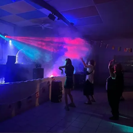 Campsite Mobilhome Evasion Fun Activites, Detente Et Nature Aux Fontaines